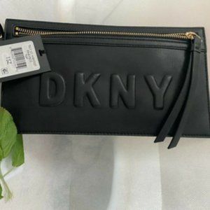 DKNY Tilly Logo LG Wristlet Black Wallet